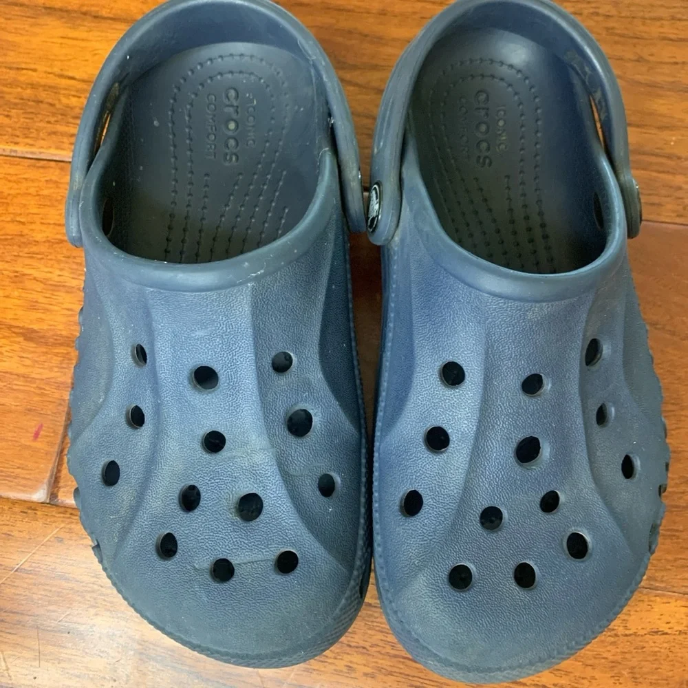 Crocs Size C 13 Comfort Baya Kids Classic Clogs Navy Blue Slip On Spellout logo